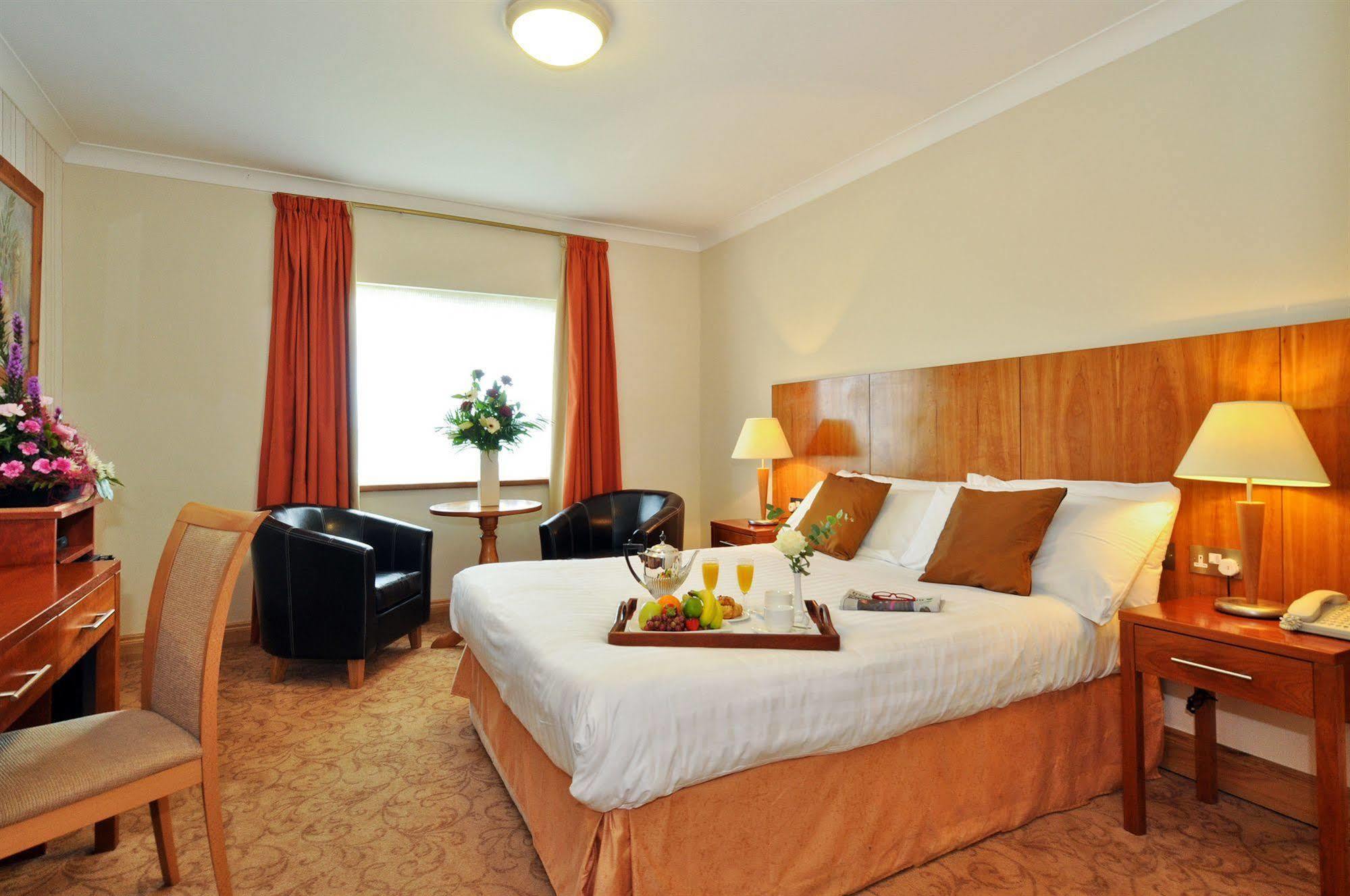 Broadhaven Bay Hotel Belmullet Exterior foto